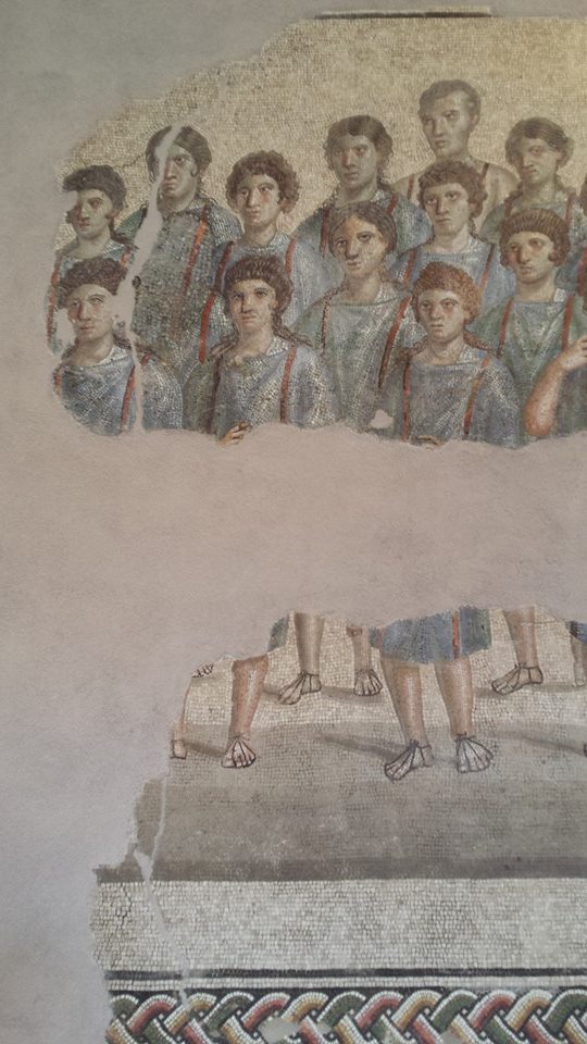 Mosaico del coro sacro